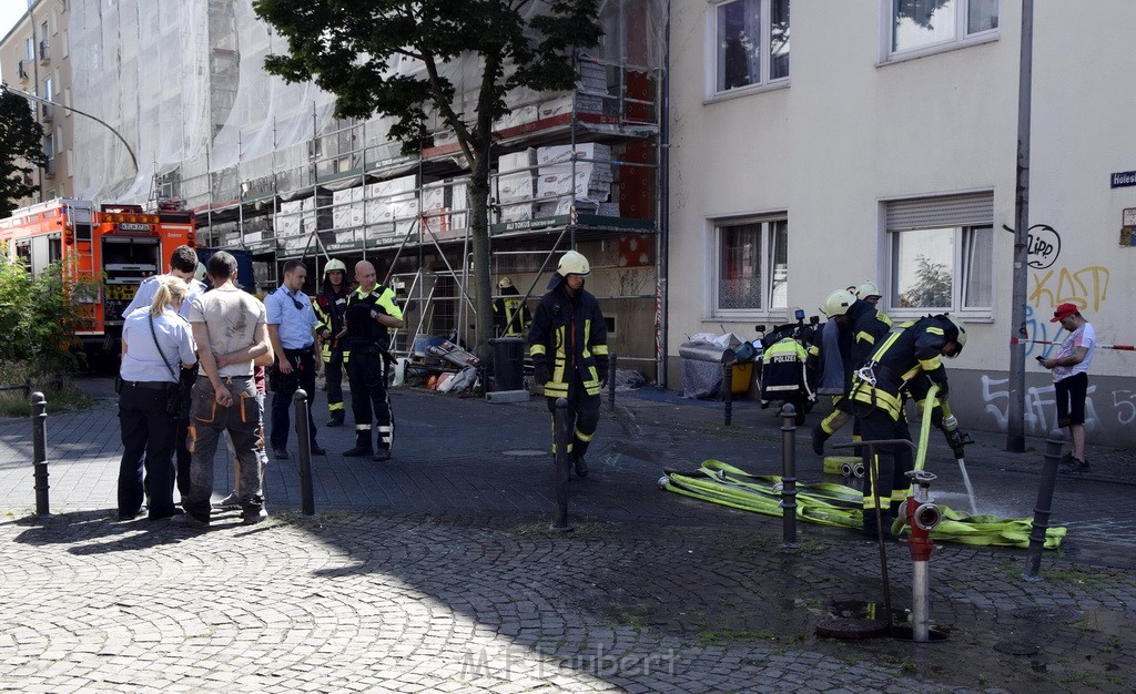 Explo Feuer 2 Koeln Kalk Hoefestr P099.JPG - Miklos Laubert